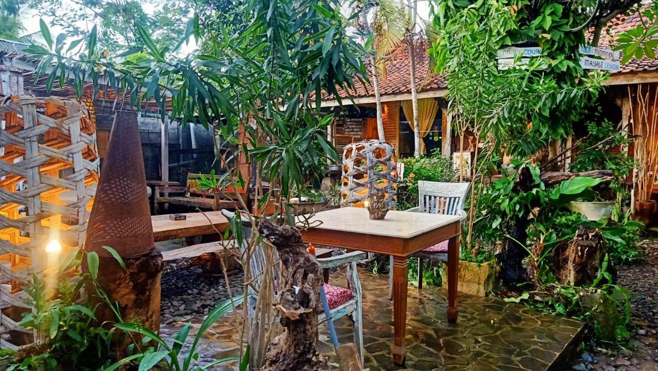 Santhiku Hotel & Spa ロヴィーナ エクステリア 写真
