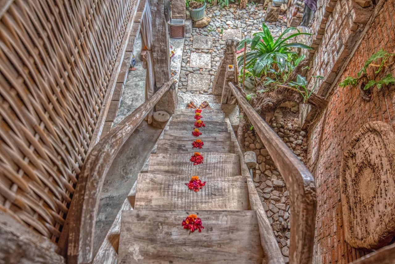 Santhiku Hotel & Spa ロヴィーナ エクステリア 写真