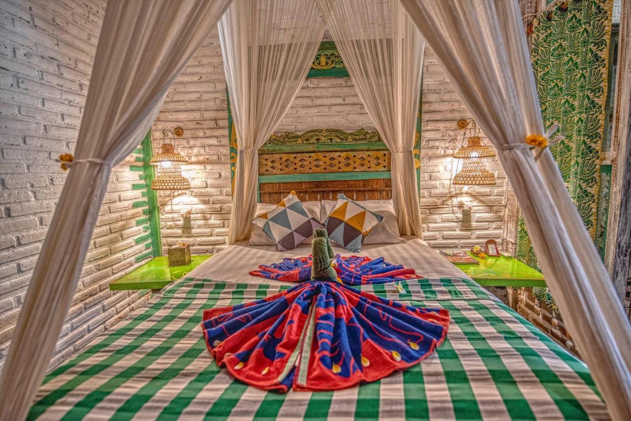Santhiku Hotel & Spa ロヴィーナ エクステリア 写真
