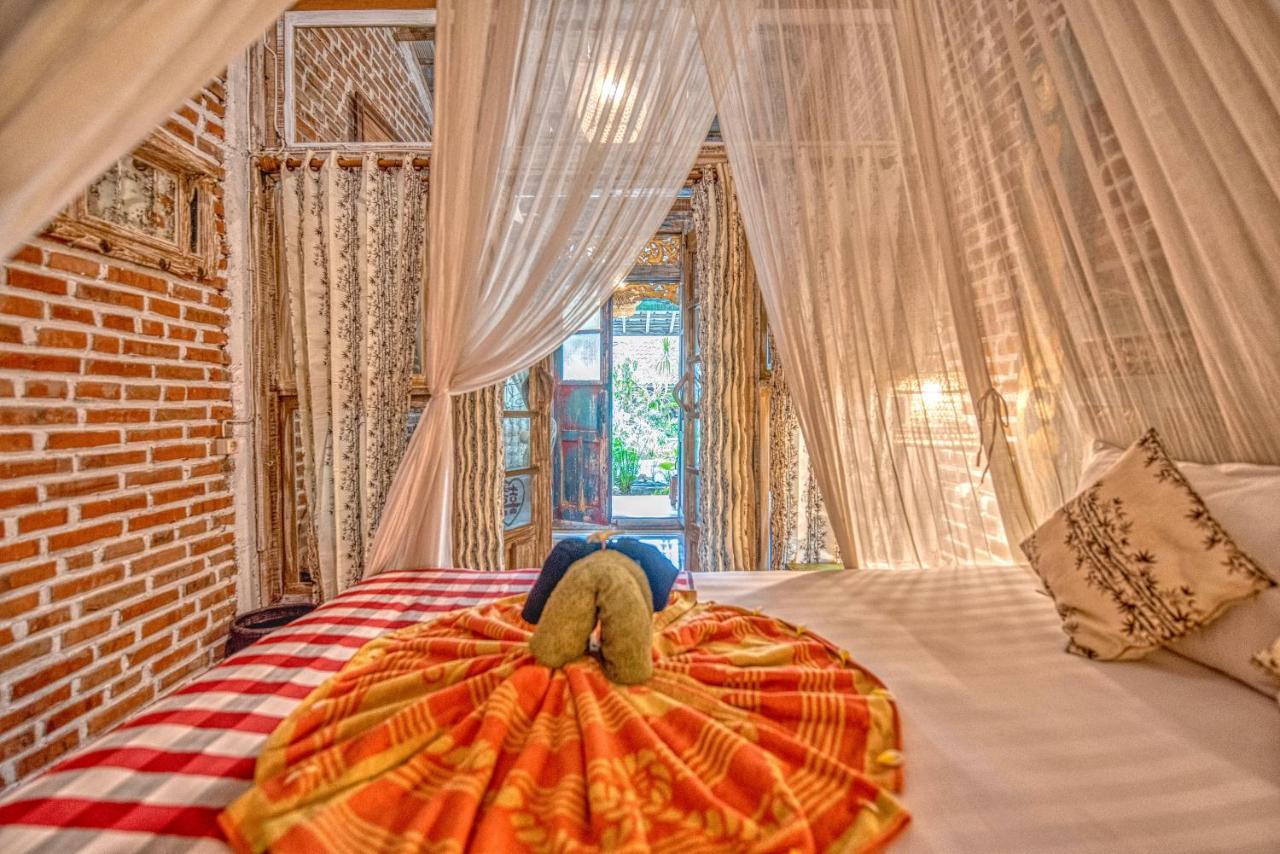 Santhiku Hotel & Spa ロヴィーナ エクステリア 写真